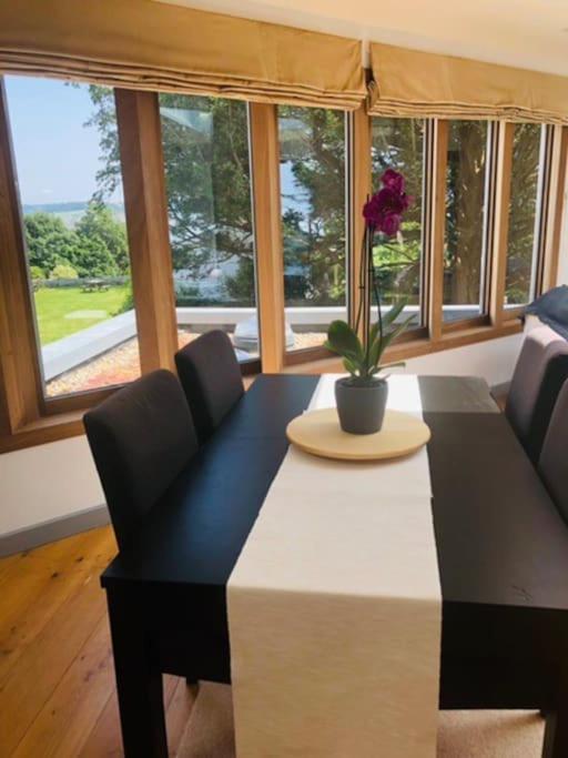 Sea Cliff View Designer Holiday home *