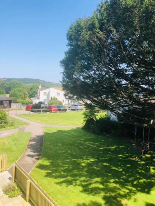 Sea Cliff View Designer Holiday home