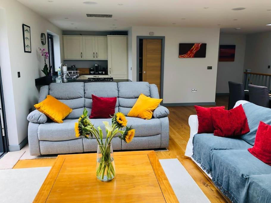 Sea Cliff View Designer Holiday home